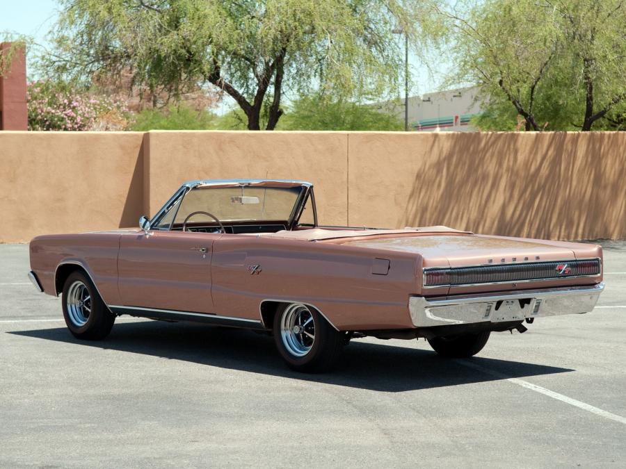  Dodge Coronet R/T Convertible 1967 года  (фото 4 из 19)